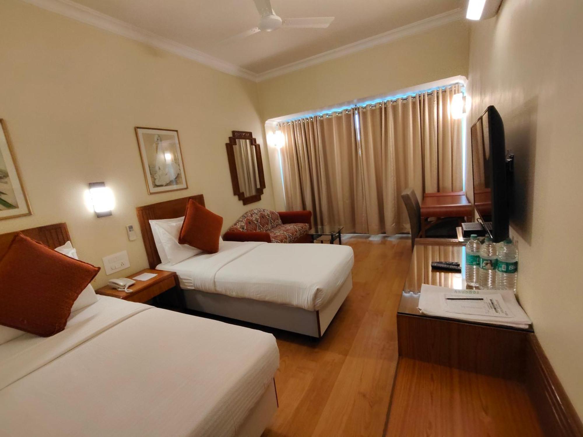 Regency Hotel — Photos 2